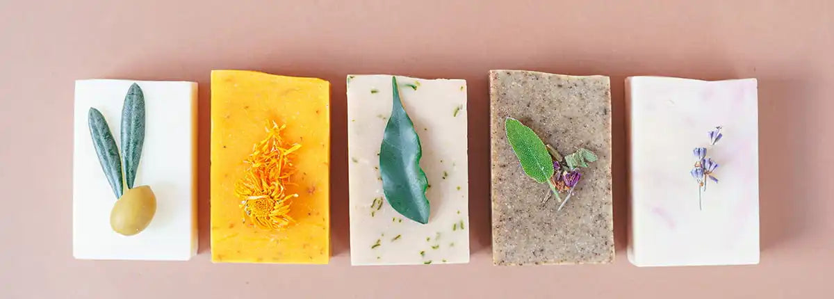 Săpunurile naturale care îți vor răsfăța și rejuvena pielea